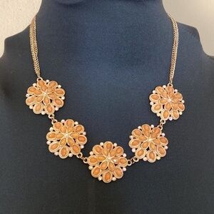 𝅺flower Cluster Gold Tone Festoon Floral Necklace